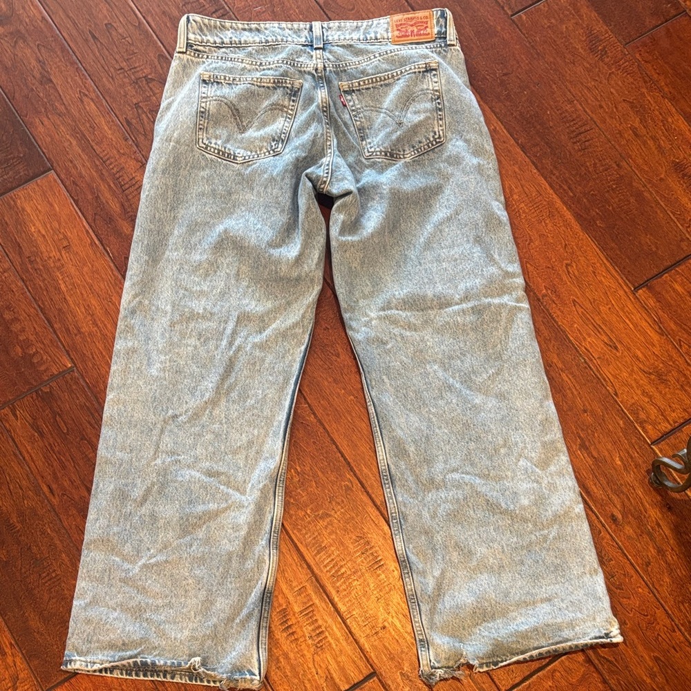 Levi's Light Blue Women's Straight Leg Jeans - Picture 2 of 4